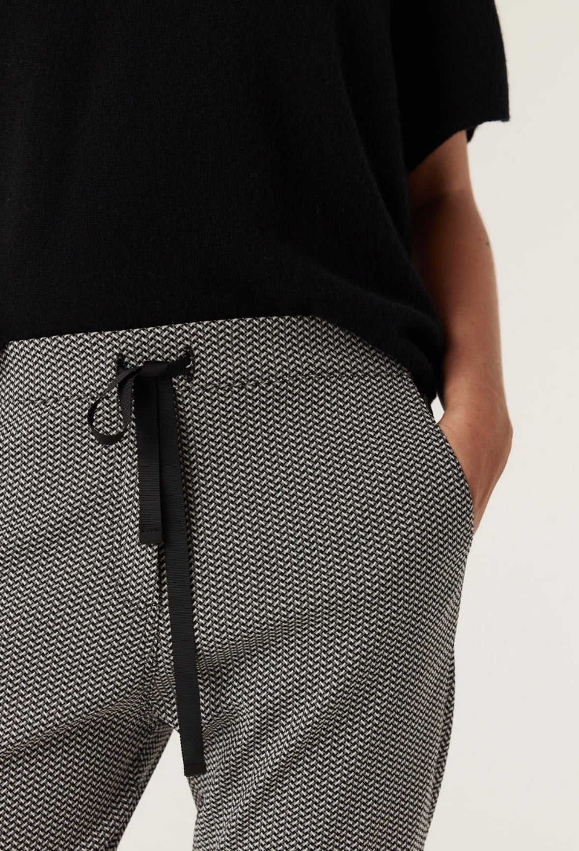 Zoe Jogger, Mono Chevron