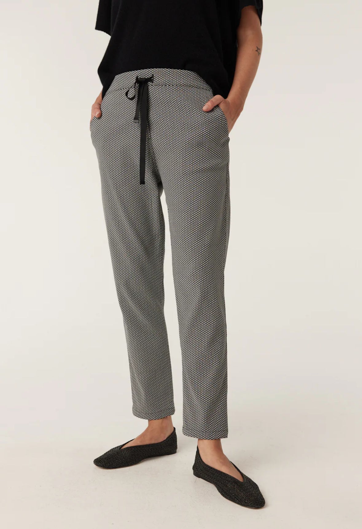 Zoe Jogger, Mono Chevron