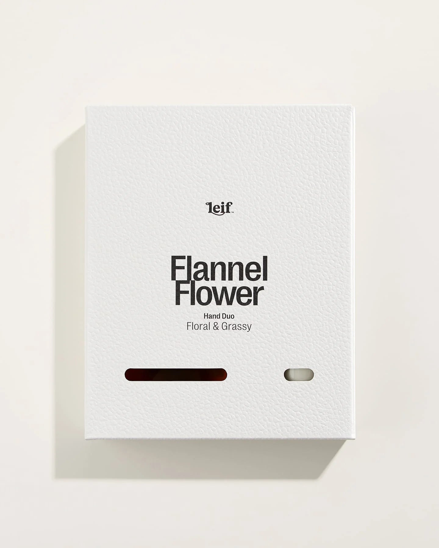 Leif Flannel Flower Hand Duo